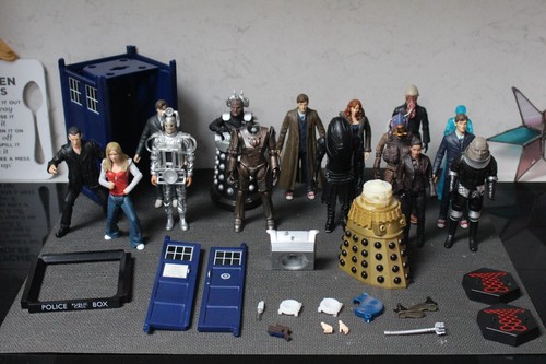 Doctor who action - doctor, figures